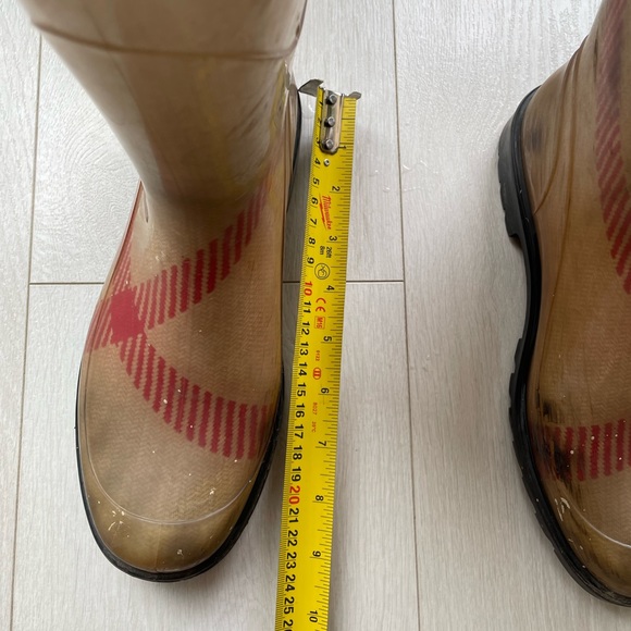 Burberry Rain boots, size 8/8.5 - Picture 2 of 4